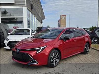 Gebraucht Toyota Corolla Team 140 PS (102 kW) 2023 Silber (cosmicsilber) Kombi