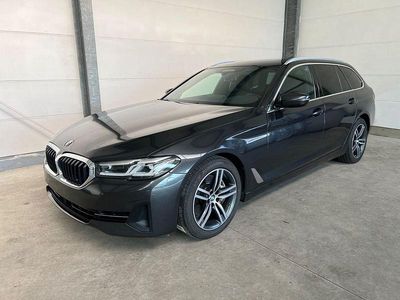 Gebraucht BMW 530 Performance 286 PS (210 kW) 2021 Sophistograu brillanteffekt me Kombi