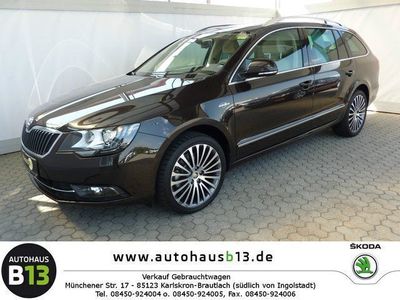 Braun metallic Gebraucht 2015 Skoda Superb LAURIN & KLEMENT Kombi | 31.990 €