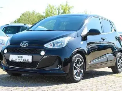 Gebraucht Hyundai i10 Passion Plus 87 PS (63 kW) 2019 Schwarz Kleinwagen
