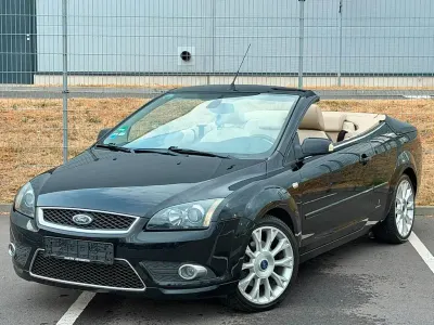 Gebraucht Ford Focus Cabriolet Titanium 145 PS (106 kW) 2008 Schwarz Cabrio