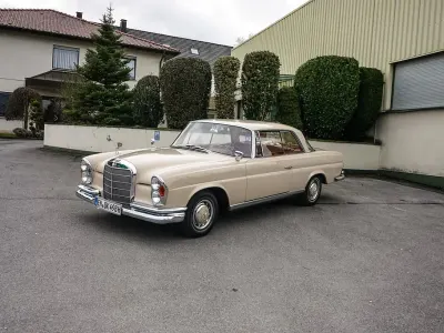 Gebraucht Mercedes W111 120 PS (88 kW) 1963 Beige