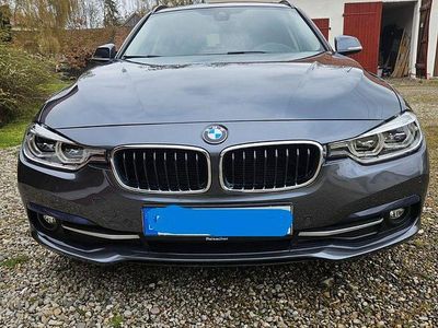 Usata BMW 320 Sport Line 190 CV (139 kW) 2017 Grigio Station wagon