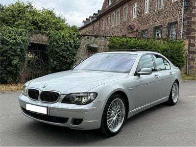 BMW 745
