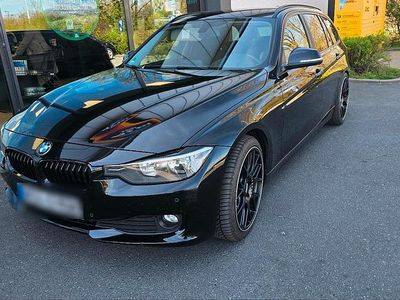 Gebraucht BMW 320 184 PS (135 kW) 2012 Schwarz Kombi