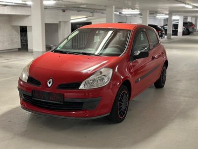 gebraucht Renault Clio III Authentique Tüv Neu