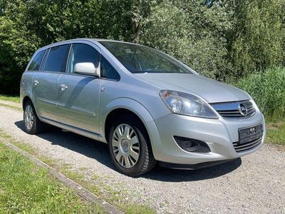 Gebraucht Opel Zafira Design Edition 150 PS (110 kW) 2011 Argon silber/ice silver (m2) Van / Kleinbus