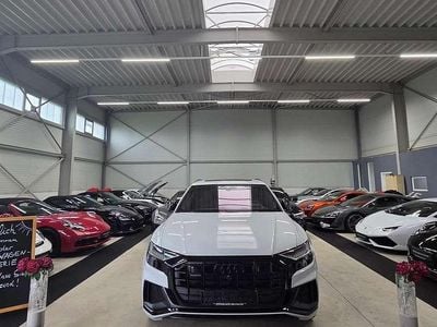 Gebraucht Audi Q8 Business 286 PS (210 kW) 2024 Gletscherweiß metallic SUV