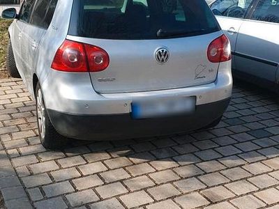 Gebraucht VW Golf V 105 PS (77 kW) 2007 Silber Limousine