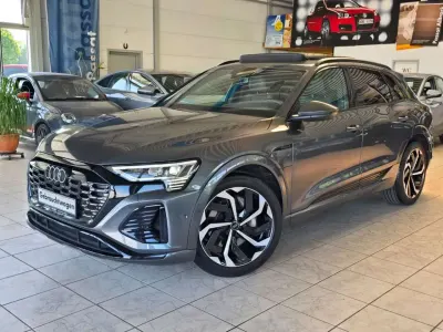 Gebraucht Audi Q8 e-tron S-Line 250 kW (340 PS) 2023 Grau SUV