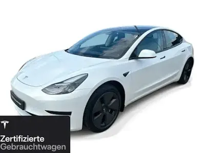 Käytetty Tesla Model 3 RWD 205 kW (279 HP) 2022 Valkoinen Sedan