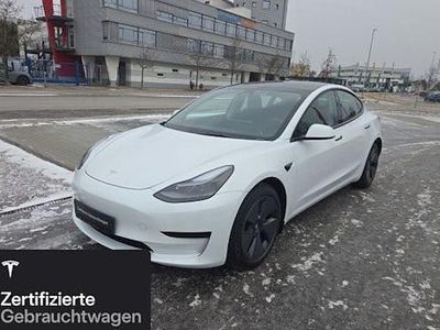 Weiß Gebraucht 2022 Tesla Model 3 RWD Limousine | 31.600 € (Etwas zu teuer)