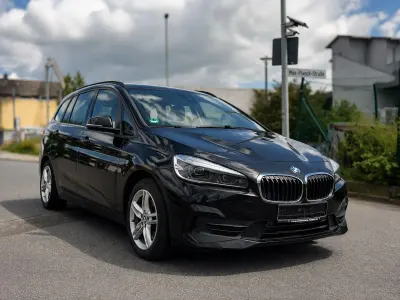Gebraucht BMW 218 Gran Tourer Advantage 150 PS (110 kW) 2021 Schwarz Van / Kleinbus