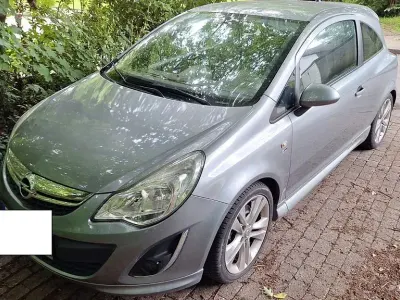 Gebraucht Opel Corsa 150 PS (110 kW) 2012 Grau Kleinwagen