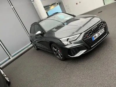Gebraucht Audi S3 Sport 310 PS (228 kW) 2023 Grau Limousine