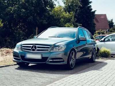 Gebraucht Mercedes C250 Avantgarde 204 PS (150 kW) 2011 Grau Kombi