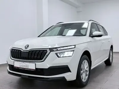 Begagnad Skoda Kamiq Active 95 HK (69 kW) 2023 Vit SUV