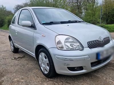 Gebraucht Toyota Yaris 87 PS (63 kW) 2005 Grau Kleinwagen