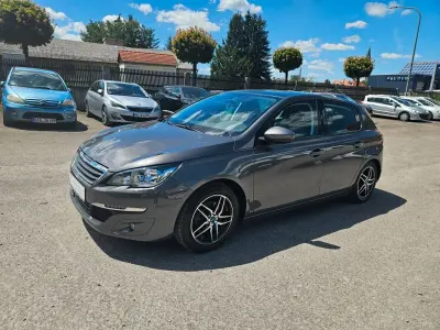 Gebraucht Peugeot 308 Active 131 PS (96 kW) 2017 Grau Limousine