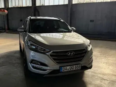 Gebraucht Hyundai Tucson Premium 141 PS (103 kW) 2017 Silber SUV