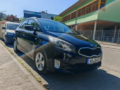 Używany Kia Carens Edition 7 136 KM (100 kW) 2013 Niebieski Minivan