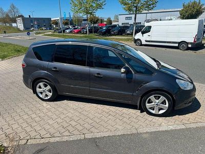 Usata Ford S-MAX Titanium 140 CV (102 kW) 2009 Monovolume