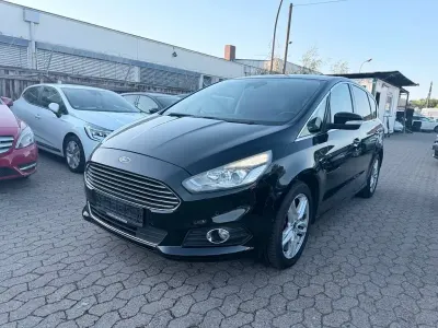 Gebraucht Ford S-MAX Titanium 179 PS (131 kW) 2016 Schwarz Van / Kleinbus