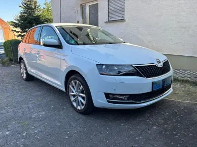 Gebraucht Skoda Rapid Clever 110 PS (80 kW) 2018 Weiß Kleinwagen