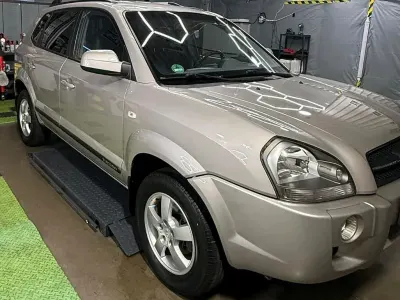 Gebraucht Hyundai Tucson 141 PS (103 kW) 2005 Silber SUV
