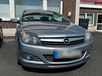 Gebraucht Opel Astra GTC 90 PS (66 kW) 2005 Silber Coupé
