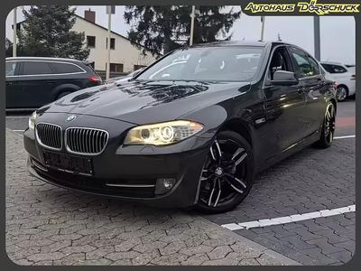 Gebraucht BMW 523 Sport Line 205 PS (150 kW) 2011 Sophistograu brillanteffekt (metallic) Limousine