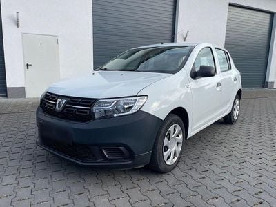 Gebraucht Dacia Sandero Acces 73 PS (53 kW) 2019 Weiß Limousine
