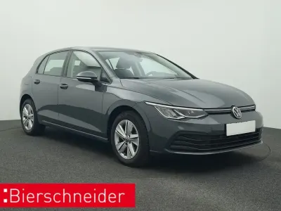 Second-hand VW Golf VIII Life 116 CP (85 kW) 2022 Gri Berlinǎ