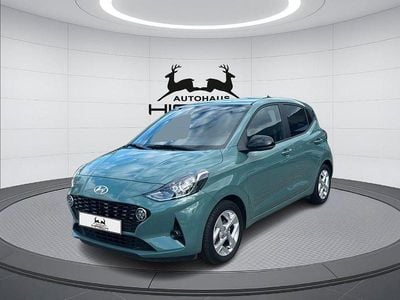 Usata Hyundai i10 GO! 67 CV (49 kW) 2023 Verde Utilitaria
