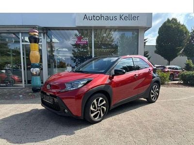 Gebraucht Toyota Aygo X Team 72 PS (52 kW) 2024 Chili red SUV