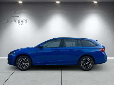Gebraucht Skoda Octavia Clever 150 PS (110 kW) 2022 Blau Kombi