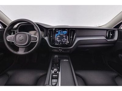 Second-hand Volvo XC60 Momentum 197 CP (144 kW) 2020 Negru SUV