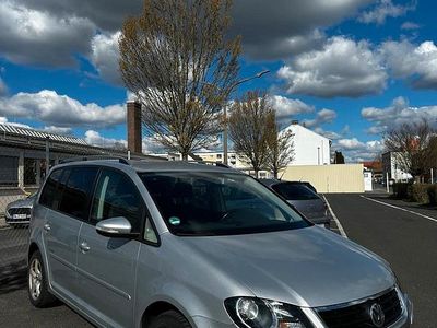 Gebraucht VW Touran 140 PS (102 kW) 2009 Silber Van / Kleinbus