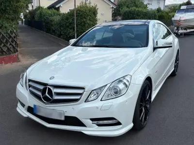Gebraucht Mercedes E250 AMG line 204 PS (150 kW) 2011 Weiß Coupé