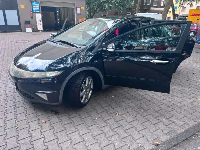 Gebraucht Honda Civic 140 PS (102 kW) 2006 Schwarz Limousine