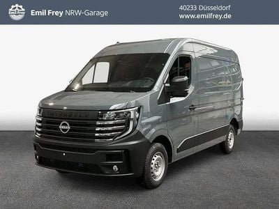 Grau Neu 2025 Nissan Interstar N-Connecta Van | 34.378 € (Etwas zu teuer)