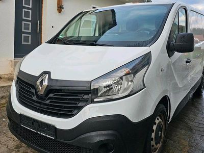 Gebraucht Renault Trafic 95 PS (69 kW) 2017 Weiß Van / Kleinbus