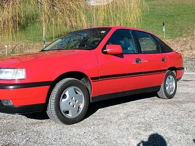 Gebraucht Opel Vectra 115 PS (84 kW) 1989 Rot Kleinwagen
