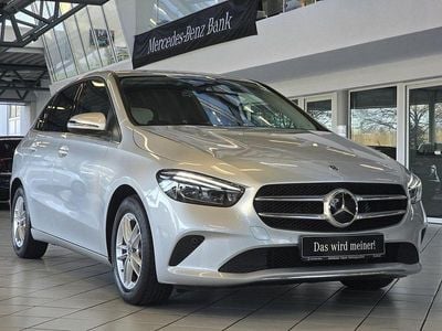 Gebraucht Mercedes B200 Style 163 PS (119 kW) 2019 Silber Van / Kleinbus