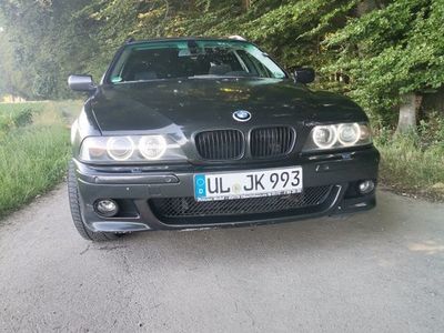 Schwarz Gebraucht 2003 BMW 520 Exclusive Kombi | 4.850 € (Teuer)