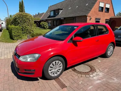 Gebraucht VW Golf VII 86 PS (63 kW) 2013 Rot Kleinwagen