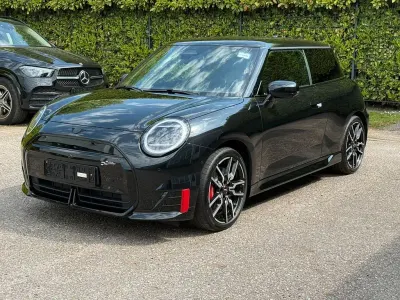 Gebraucht Mini John Cooper Works 258 PS (189 kW) 2025 Schwarz Kleinwagen