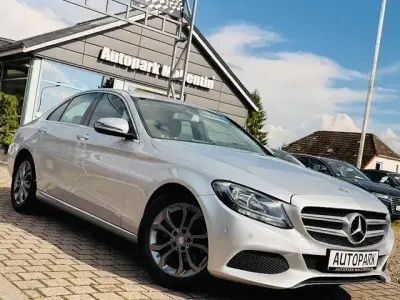 Gebraucht Mercedes C180 Avantgarde 156 PS (114 kW) 2016 Iridiumsilber Limousine