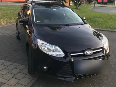 Gebraucht Ford Focus 125 PS (91 kW) 2014 Schwarz Kombi