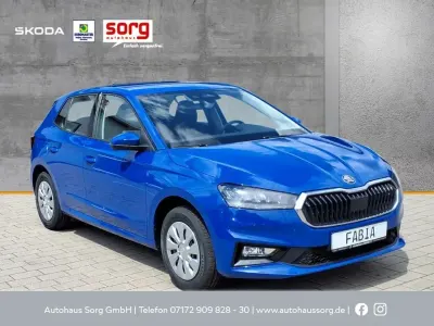 Neu Skoda Fabia Essence 95 PS (69 kW) 2026 Blau Kleinwagen